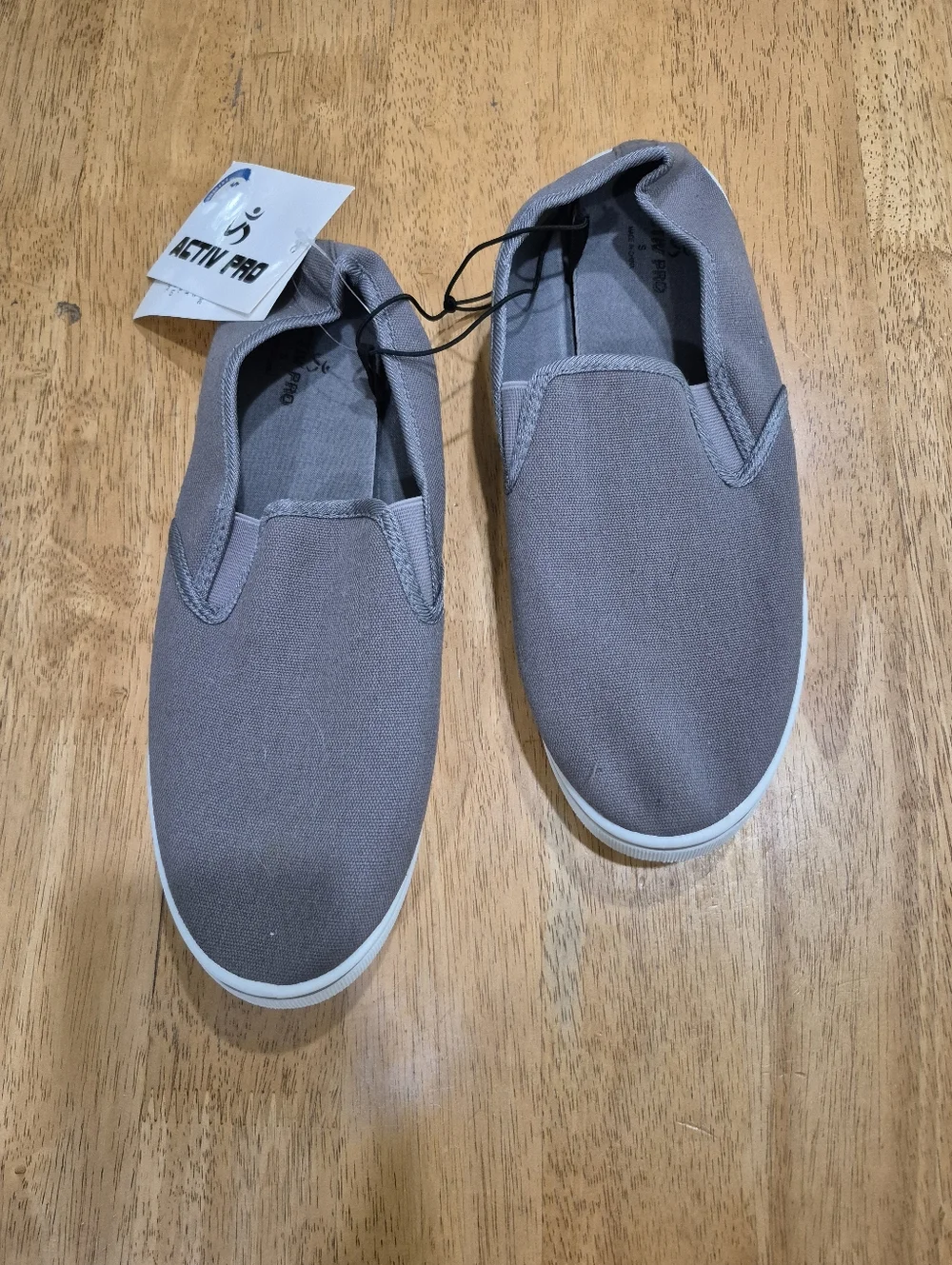 NWT Activ Pro Slip-On Gray And White Canvas Shoes